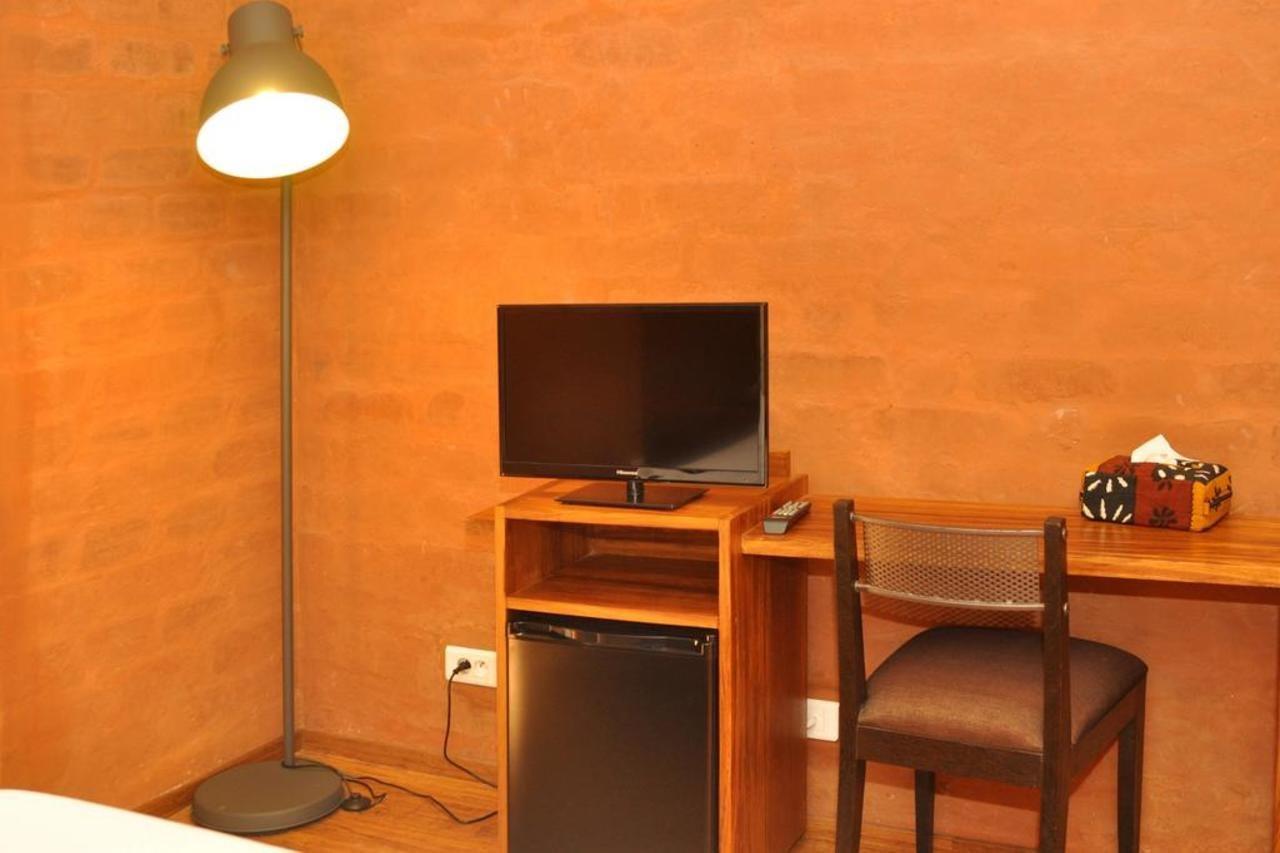 Hotel Le Djoloff Dakar Extérieur photo