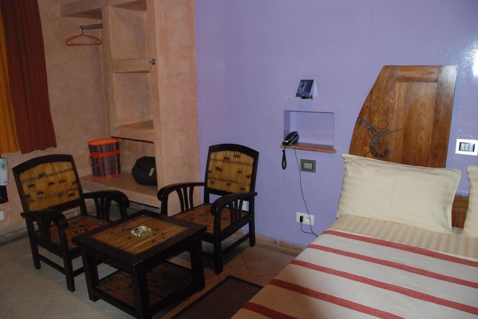 Hotel Le Djoloff Dakar Extérieur photo